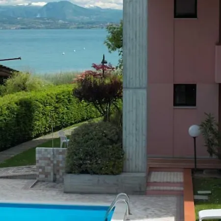 Virgilio Lägenhetshotell Sirmione