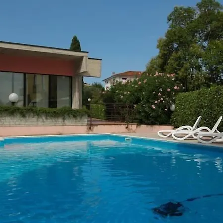 Virgilio Hotel apartamentowy 3*