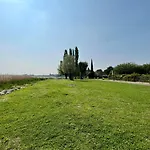 מלון דירות Virgilio 3*